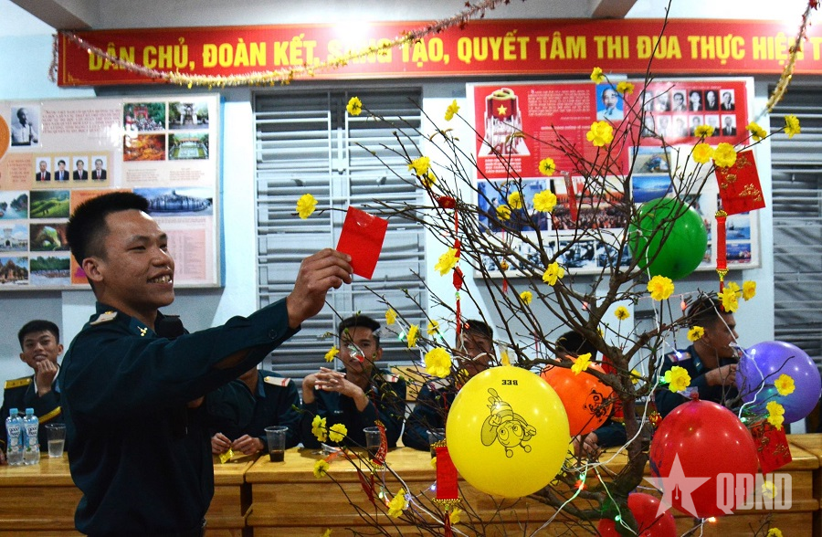 Rộn ràng đêm Giao thừa tại Đại đội 11